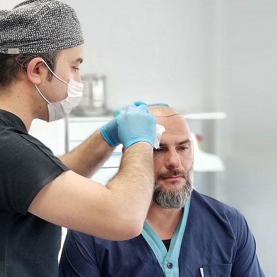 زراعة الشعر للكبار في دبي وأبو ظبي والشارقة