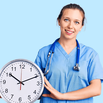 ما هي ساعات العمل للممرضات في دبي؟