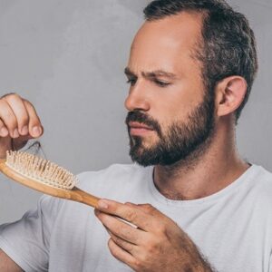هل يمكن أن تكون عملية زراعة الشعر فعالة إذا كان تساقط الشعر وراثيًا؟