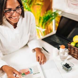 Clinical Dietician Pros and Cons in Dubai