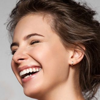 How To Choose The Best Clinic For Hollywood Smile