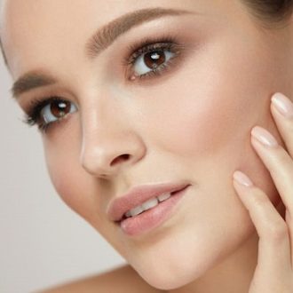 Pros and Cons of CO2 Laser Resurfacing in Dubai