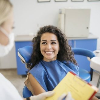 Pros & Cons Of Dental Implant In Dubai & Abu Dhabi