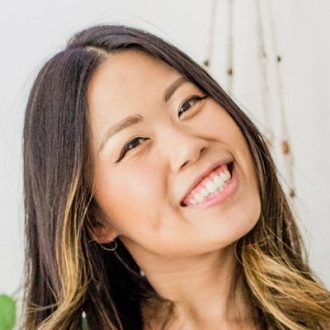 What Causes Yellow Or Discolored Teeth in Dubai?