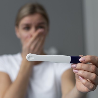 What Are The 10 Signs Of Pregnancy Test in Dubai & Abu Dhabi Cost