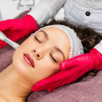 How Does Microneedling Treatment Work?