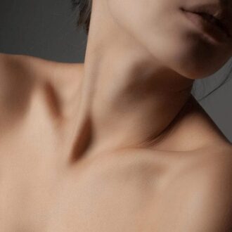 Graceful Aging: A Guide To Décolletage Anti-Aging Treatments