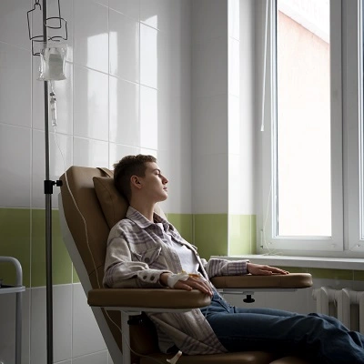 Hydration IV Therapy vs. Energy Drinks: Which Boosts Energy More Effectively?